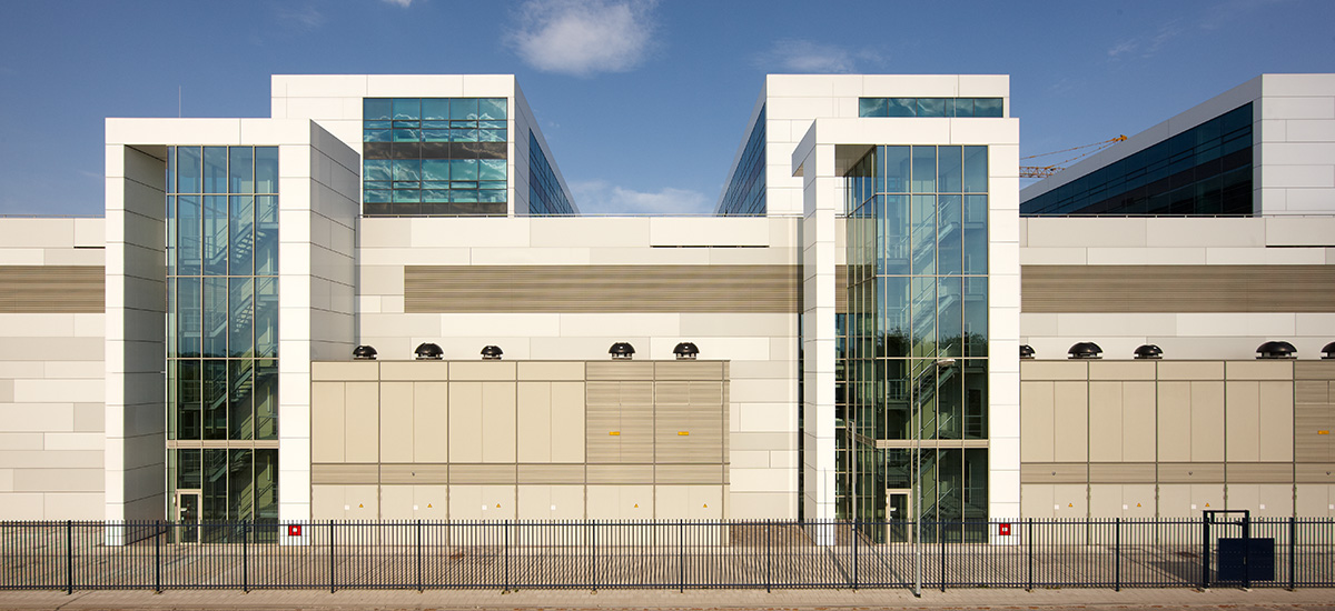 幕墻鋁蜂窩板工程